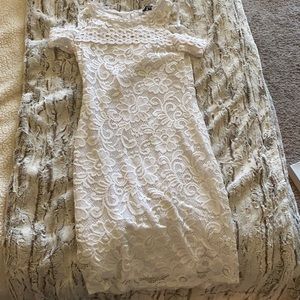 White lace bodycon dress